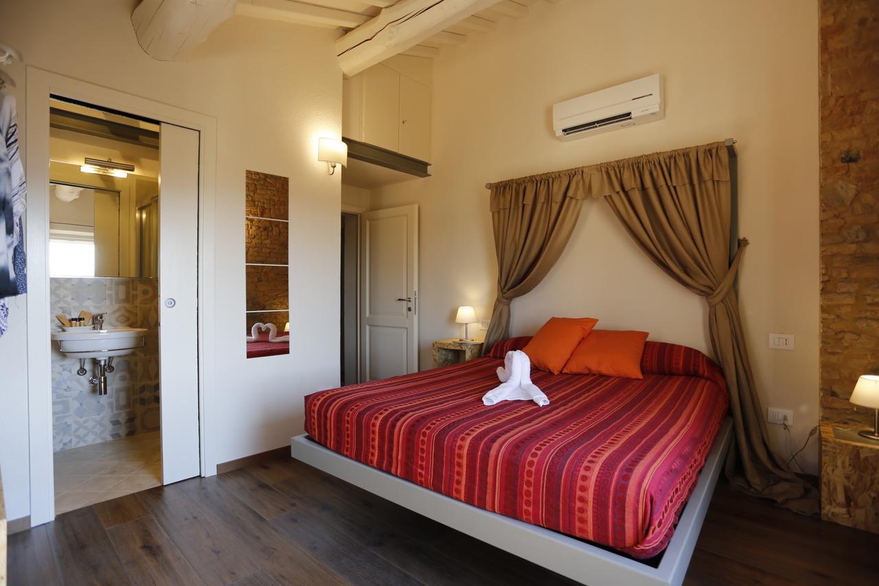 Il Maramaldo Bed&Breakfast-Restaurant Lajatico Exterior photo