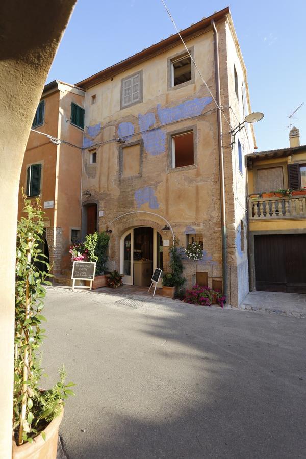 Il Maramaldo Bed&Breakfast-Restaurant Lajatico Exterior photo